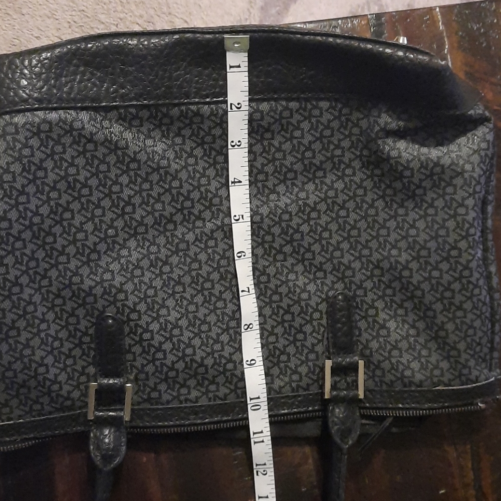 Purse - Picture 7 of 10